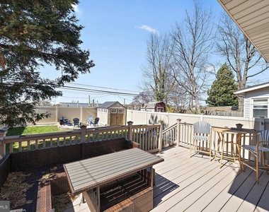 29 Sycamore Street - Photo Thumbnail 14