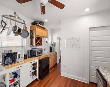 29 Sycamore Street - Photo Thumbnail 6