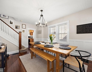 29 Sycamore Street - Photo Thumbnail 3