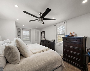 29 Sycamore Street - Photo Thumbnail 8