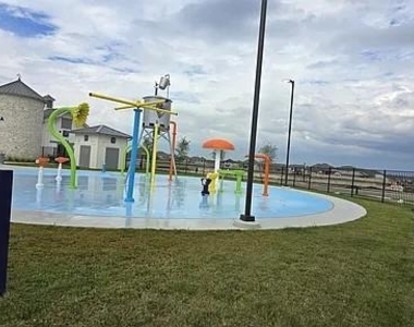 217 Redonda Dr - Photo Thumbnail 24