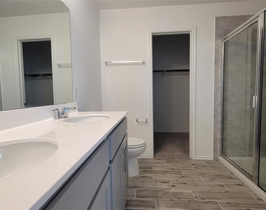 217 Redonda Dr - Photo Thumbnail 12