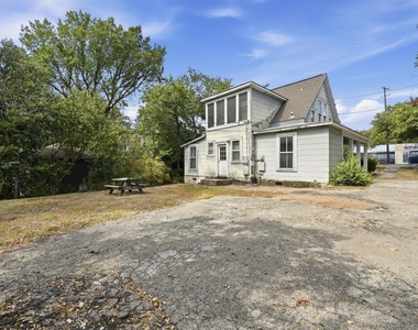3205 Guadalupe St - Photo Thumbnail 18
