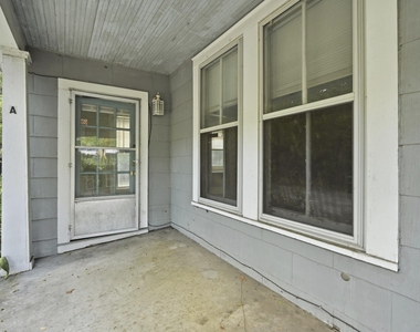 3205 Guadalupe St - Photo Thumbnail 2