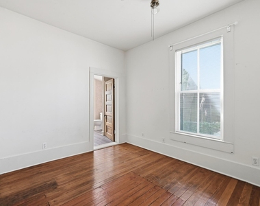 3205 Guadalupe St - Photo Thumbnail 13