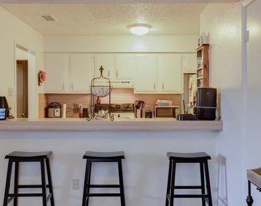 5203 Evans Ave - Photo Thumbnail 9