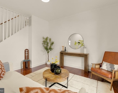 709 16th Street Ne - Photo Thumbnail 4