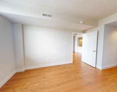 50 Florida Avenue Ne - Photo Thumbnail 8