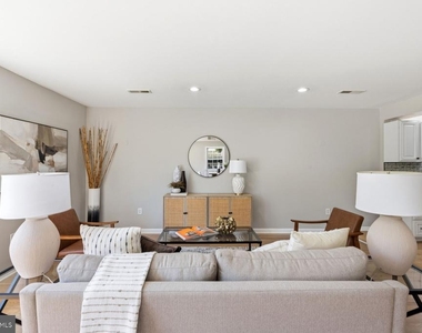 4037 22nd Street Ne - Photo Thumbnail 23
