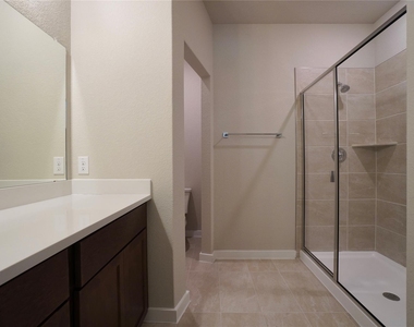 136 Greinert Dr - Photo Thumbnail 24