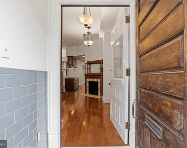 1110 P Street Nw - Photo Thumbnail 2