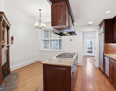 1110 P Street Nw - Photo Thumbnail 7
