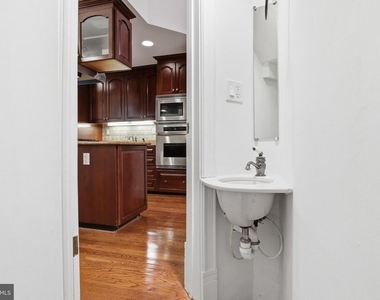 1110 P Street Nw - Photo Thumbnail 10