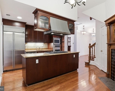 1110 P Street Nw - Photo Thumbnail 8