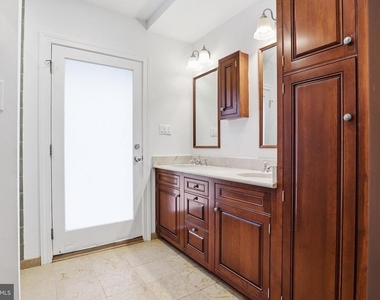 1110 P Street Nw - Photo Thumbnail 15
