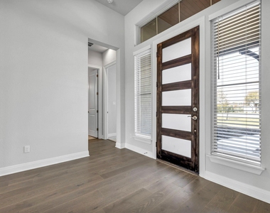 280 Wellborn Rd - Photo Thumbnail 2