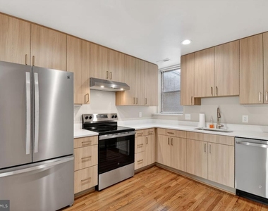 1729 U Street Nw - Photo Thumbnail 3