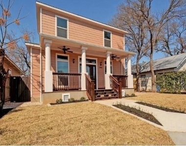 2406 E 11th St - Photo Thumbnail 1