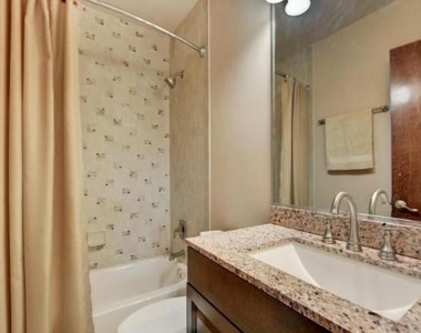 2406 E 11th St - Photo Thumbnail 22