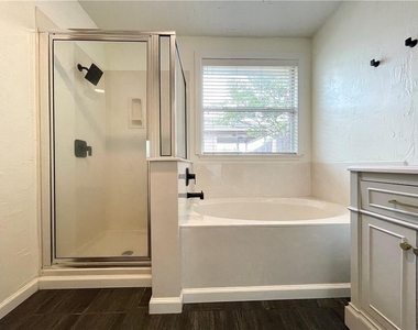 1060 W South St - Photo Thumbnail 14