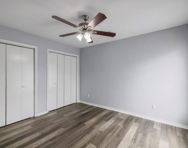 2132 Andover Dr - Photo Thumbnail 12