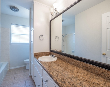 11907 Hornsby St - Photo Thumbnail 14