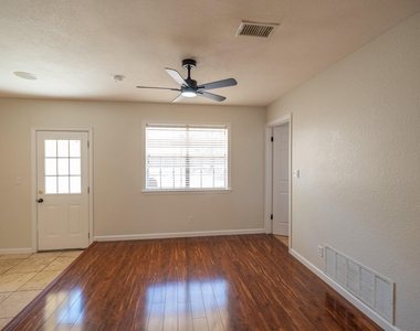 11907 Hornsby St - Photo Thumbnail 8