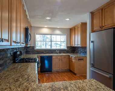 11907 Hornsby St - Photo Thumbnail 9
