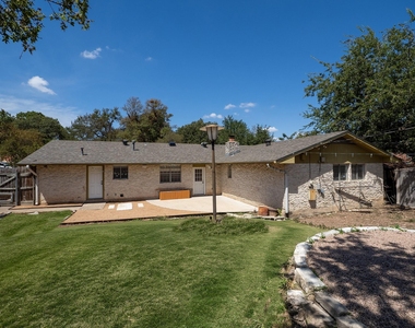 11907 Hornsby St - Photo Thumbnail 28