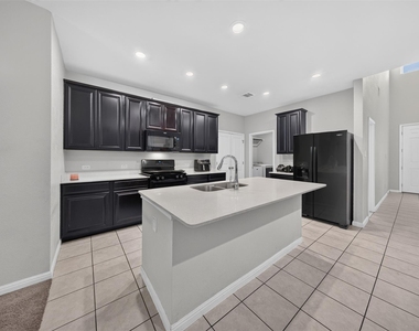 11833 Sandy Lodge Ct - Photo Thumbnail 9