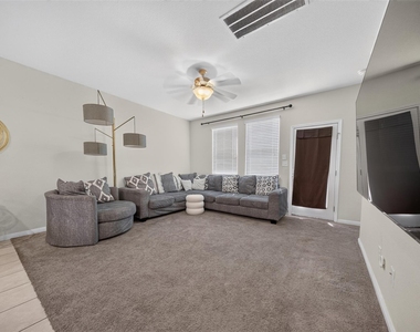11833 Sandy Lodge Ct - Photo Thumbnail 6
