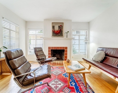 1064 Sycamore St - Photo Thumbnail 2