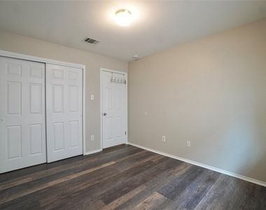 6208 Speyside Dr - Photo Thumbnail 26