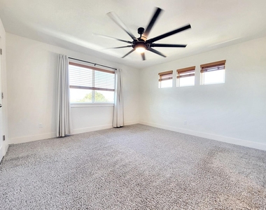 130 Furlong Dr - Photo Thumbnail 19