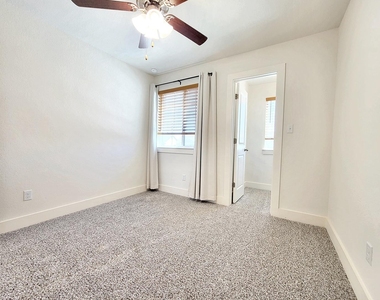 130 Furlong Dr - Photo Thumbnail 12