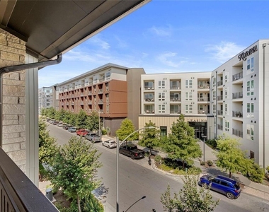 4501 Jackson Ave - Photo Thumbnail 1