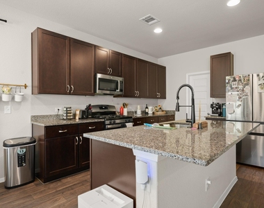 5521 Sacra Cv - Photo Thumbnail 6