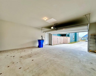 202 Elm Branch Trl - Photo Thumbnail 30