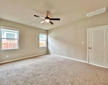 202 Elm Branch Trl - Photo Thumbnail 15