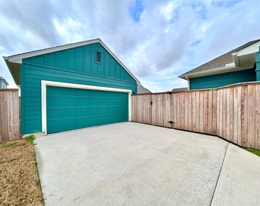 202 Elm Branch Trl - Photo Thumbnail 3