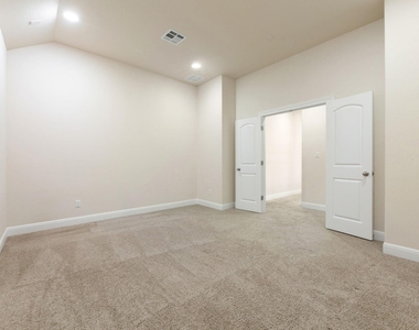 235 Senna Dr - Photo Thumbnail 29