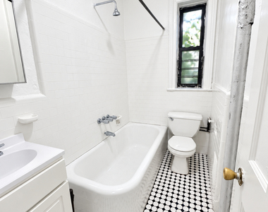 148-25 88th Avenue - Photo Thumbnail 1