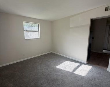 3045 Nolan Street - Photo Thumbnail 8