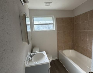 3045 Nolan Street - Photo Thumbnail 11