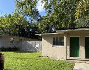 3045 Nolan Street - Photo Thumbnail 7
