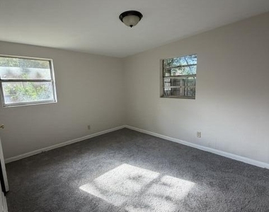3045 Nolan Street - Photo Thumbnail 13