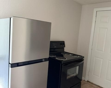 3045 Nolan Street - Photo Thumbnail 9