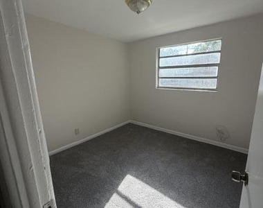 3045 Nolan Street - Photo Thumbnail 12