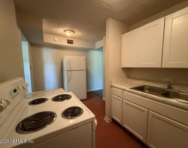 3045 Nolan Street - Photo Thumbnail 3
