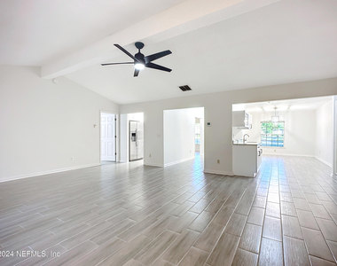 5509 Bloomwood Court - Photo Thumbnail 19